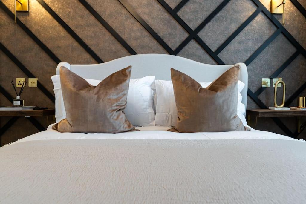 The Devonshire Suite - Your 5 Star West End Stay! 글라스고 외부 사진